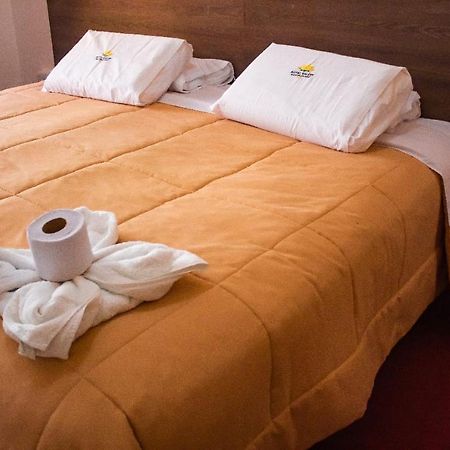 Hotel Valery II Уарас Екстер'єр фото