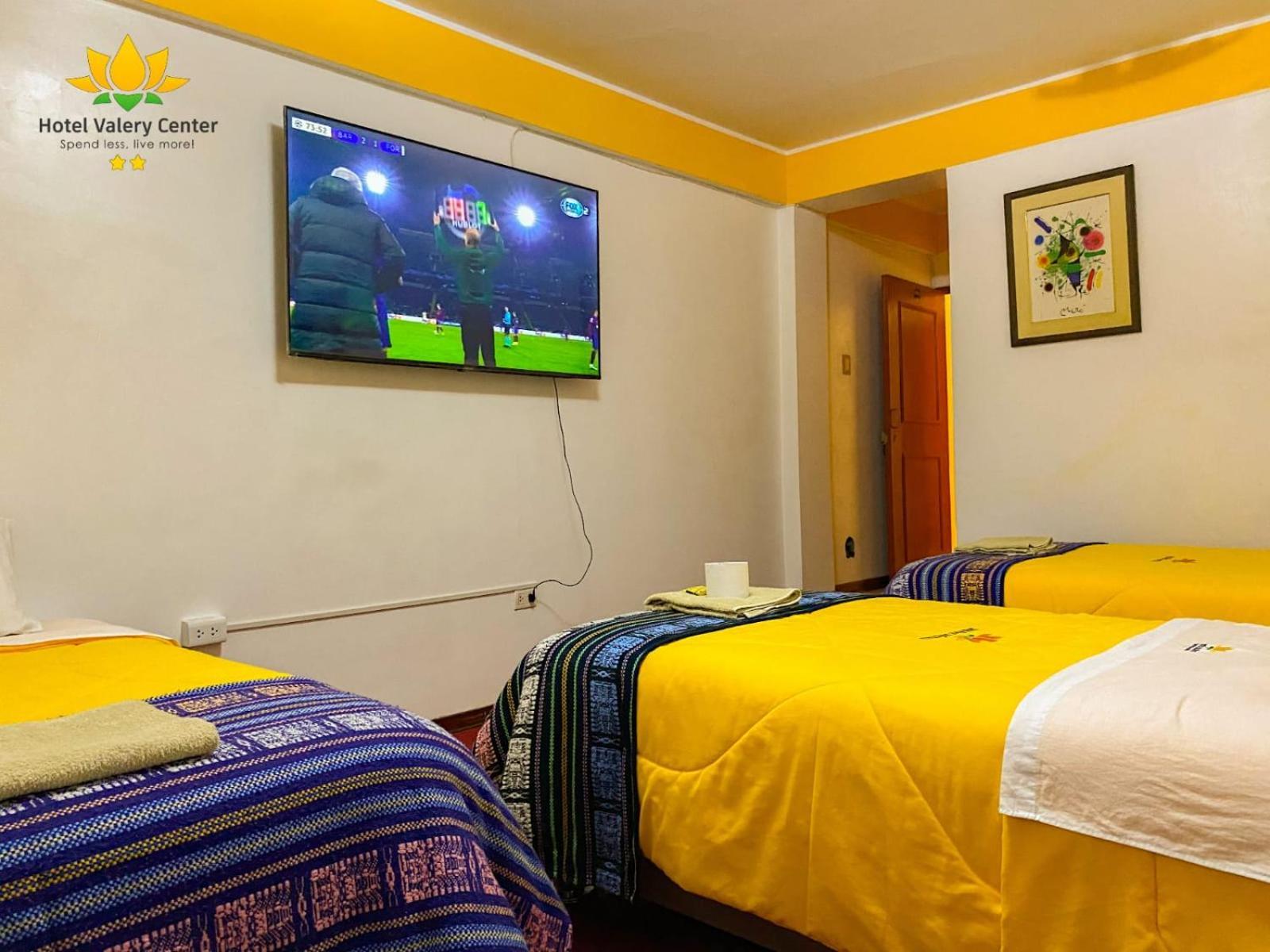 Hotel Valery II Уарас Екстер'єр фото